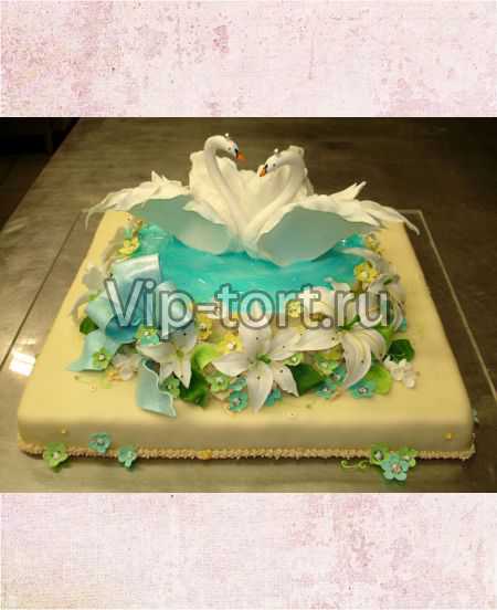 Свадебный торт "Лебединое озеро"