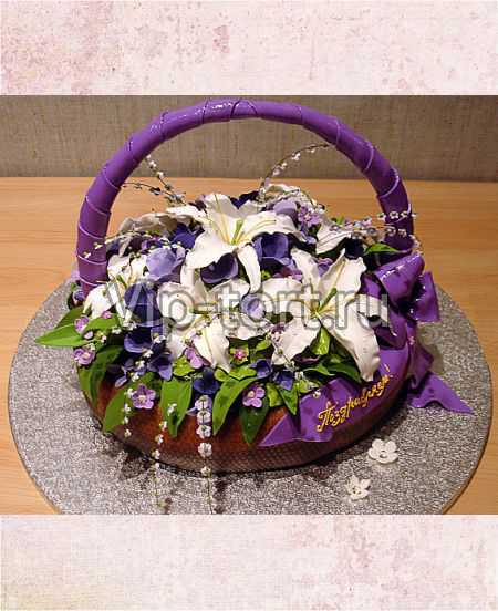 Торт на юбилей "Корзина с фиолетовым бантом"