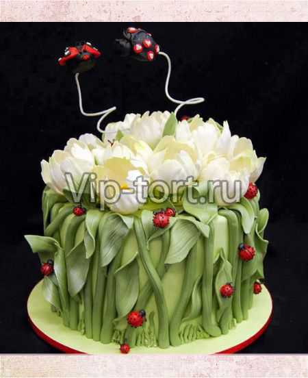 Торт на 14 февраля "Свидание в тюльпанах"