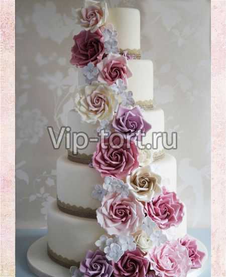 Свадебный торт "Аллея роз"