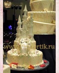 Свадебный торт "Свадебный замок"