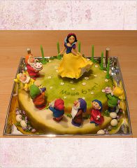Детский торт "Белоснежка и 7 гномов"