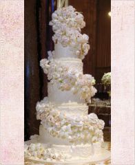 Свадебный торт "Белый каскад"