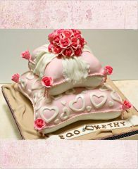 Торт на день Святого Валентина "Букет алых роз"