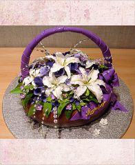 Торт "Корзина с фиолетовым бантом"
