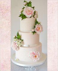 Свадебный торт "Розовые пионы и ландыши"