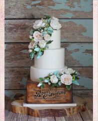 Свадебный торт "Пионы и чайные розы"