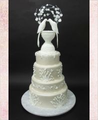 Свадебный торт "Влюбленные голубки"
