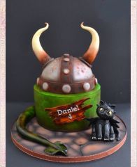 Детский торт "Шлем. Как приручить дракона"
