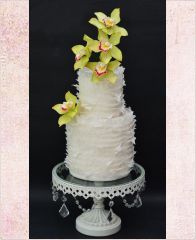 Свадебный торт "Салатовые лилии"