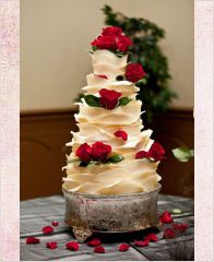 Свадебный торт "Розы в белом шоколаде"
