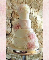 Свадебный торт "Фарфоровые розы"