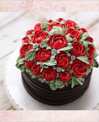 Торт с цветами из крема "Букет красных цветов"