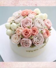 Торт с цветами из крема "Персиковая нежность"
