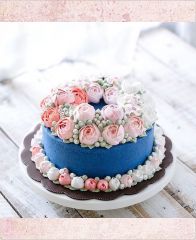 Торт с цветами из крема "Бутоны красивых розочек"