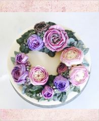 Торт с цветами из крема "Нежно-розовые пионы"