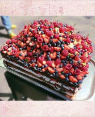 Торт "Сочная гора ягод"