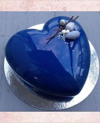 Торт с глянцевым покрытием "Синее сердечко"