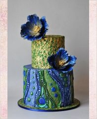 Торт "Синие цветы в золоте"
