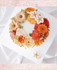 Торт с цветами из крема "Краски осени"