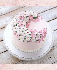 Торт с цветами из крема "Маленькие цветочки сирени""