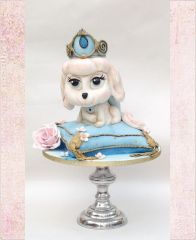 Торт "Белая собачка в короне"